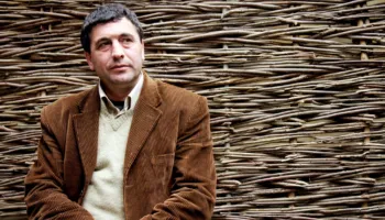 Agron Tufa: Shqipëria