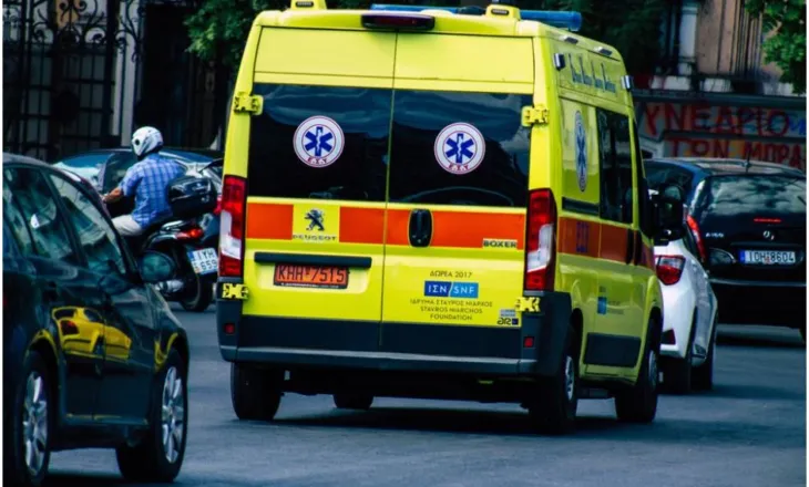 Aksident i rëndë në Greqi, humbin jetën 3 persona pas përplasjes së motorëve kokë më kokë