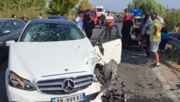 Aksident i trefishtë në aksin Lushnjë-Berat, tre të plagosur
