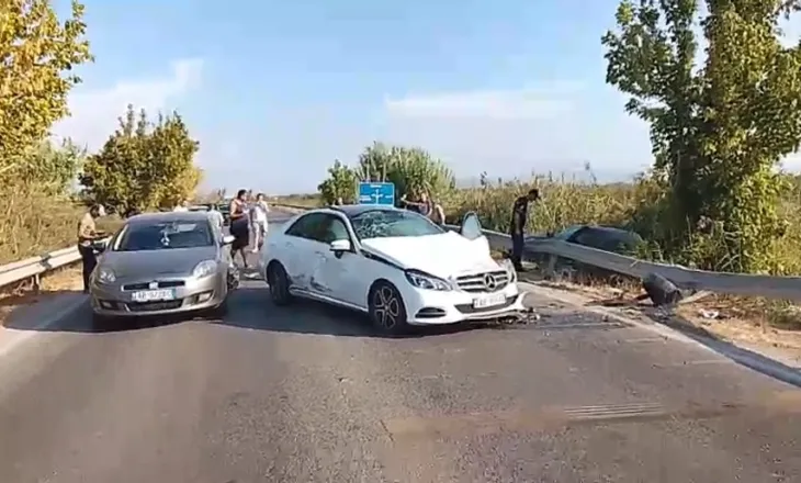 Aksident në aksin Lushnje-Berat/ Përplasën 3 makina, 2 të plagosur rëndë
