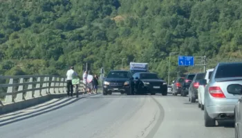 Aksident në aksin rrugor kombëtar Elbasan–Peqin