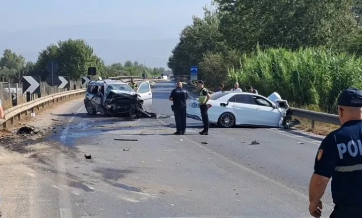 Aksident në Vorë-Fushë Krujë! Dy makina përplasen kokë më kokë, dyshohet se një person ka humbur jetën
