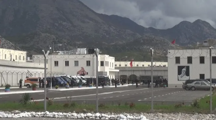 Aksion në burgun e Reçit dhe të Burrelit, gjenden sende të ndaluara në disa qeli