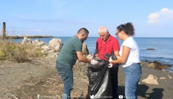 Aksione pastrimi përgjatë vijës bregdetare në disa qytete