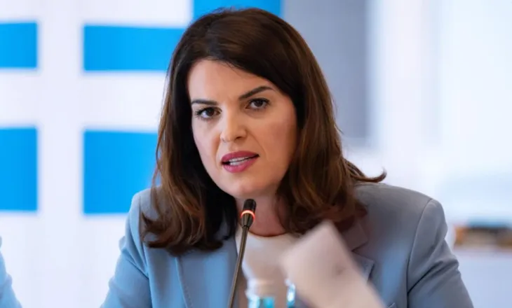 “Akt kriminal, jo lajthitje”/ Koçiu reagon për alarmin e rremë në shkollën “Emin Duraku”