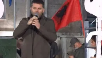 Aktivisti, thirrje ambasadorit të ri të SHBA: Na jepni një dorë të krijojmë një qeveri të fortë! Po na cenohet sovraniteti
