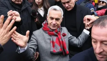 Akuzat për mashtrim dhe krijimin e një grupi kriminal, shoqërohet ish-kandidati për president në Rumani!