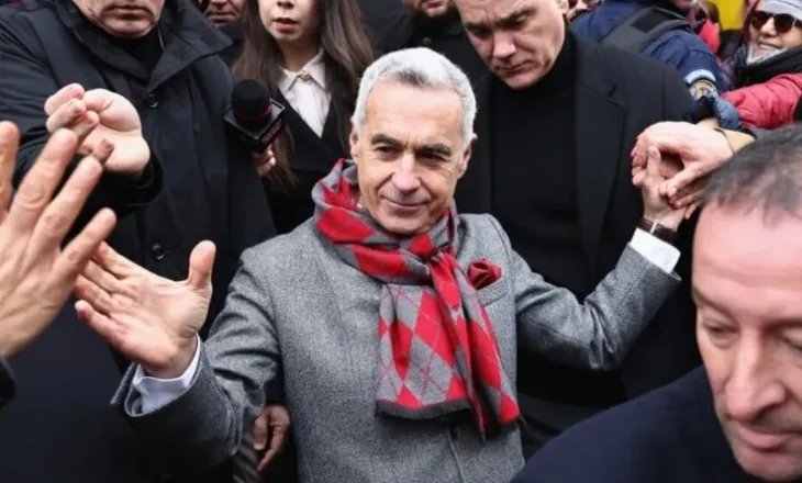 Akuzat për mashtrim dhe krijimin e një grupi kriminal, shoqërohet ish-kandidati për president në Rumani!