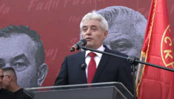 Ali Ahmeti i zhgënjyer nga vendimi i Hagës: Njollosje e Kosovës!