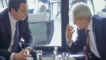 Ali Ahmeti kritika të forta kryeministrit të Kosovës: Jam i indinjuar me Albin Kurtin, t’i lërë pas zënkat me mua dhe Ramën!