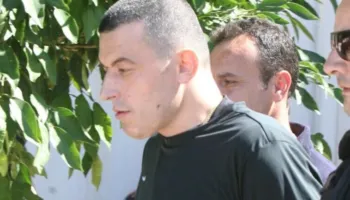 Alket Rizai në Shqipëri? Policia e Shtetit: “Nuk kemi informacion zyrtar”