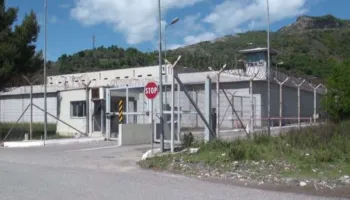 Alkool dhe pajisje për wireless, SPAK urdhëron kontroll të befasishëm në Paraburgimin e Bradasheshit! Ja ku u gjetën, aty mbahet i izoluar edhe Agasi
