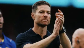 Alonso zbulon problemin e Chelsea: Numri i golave që po pësojmë është diçka ku duhet të punojmë