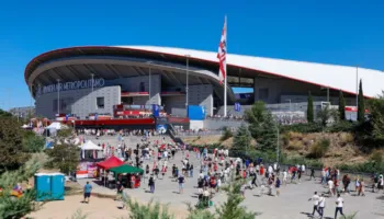 Alvarez në stol. Guler nga minuta e parë. Atletico M-Real M, formacionet zyrtare