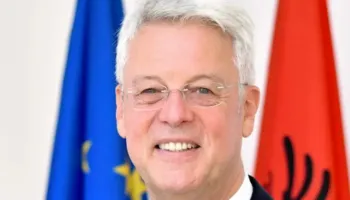 Ambasadori gjerman shuplakë Ramës: Lufta ndaj korrupsionit në nivele të larta parakusht i panegociueshëm për në BE