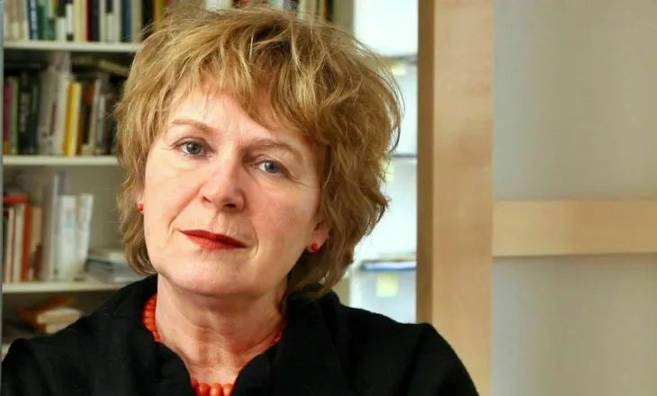 Antje Kunstmann një jetë e ndërtuar mes librave