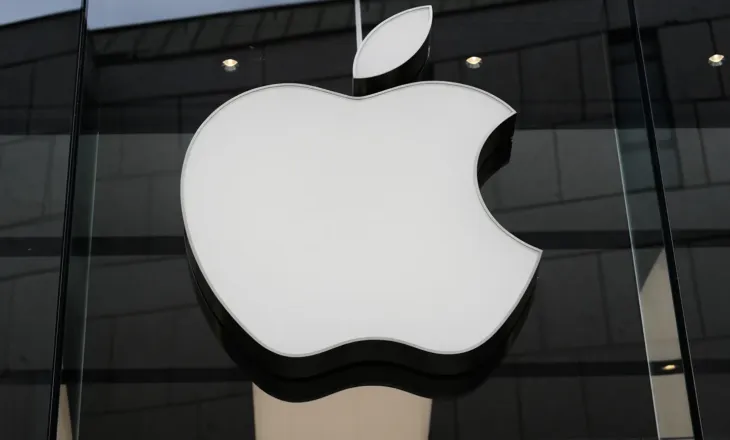 Apple riemërton Liqenin Ontario në „Liqeni i Amerikës“ në hartat e saj