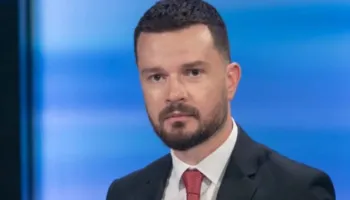 Arjan Curri për konfliktin në Palasë: Ka një tjetër të fortë që ende nuk ka dalë në skenë