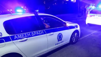 Atentat në Athinë! Plagoset me armë zjarri 55-vjeçari shqiptar, autorët i zunë pritë te dera e shtëpisë