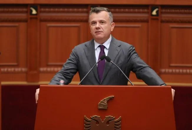 “Balluku”/ Taulant Balla: Nuk jam avokati askujt! Kush ka shkelur besimin, të përballet me drejtësinë