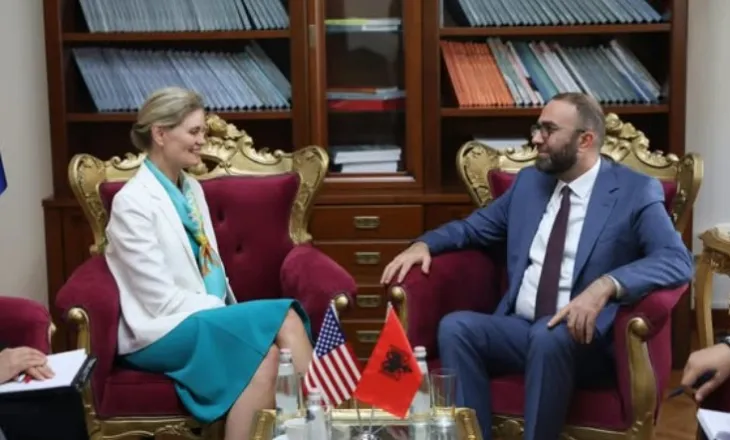 Bardhi takohet me VanHorn në Kryesinë e Kuvendit: SHBA aleat i çmuar dhe strategjik i Shqipërisë!