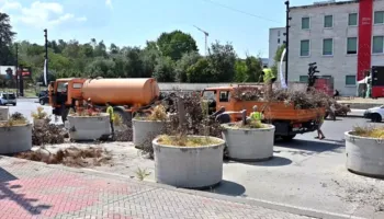 Bashkia e Tiranës në aksion për rigjelbërimin e sheshit ”Nënë Tereza”