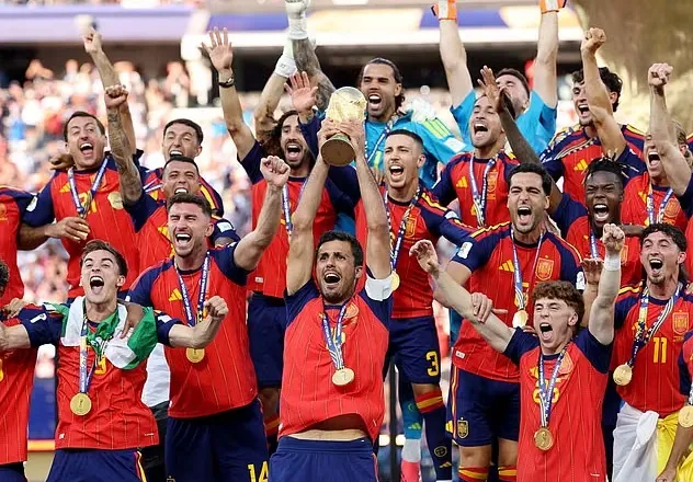 Bayern rivalizon Barcelonën për kampionin e Botës, në verën e ardhshme do të jetë lojtar i lirë në treg