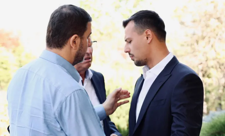 Bedri Hamza viziton familjet e Thaçit, Veselit e Krasniqit: Nuk jeni vetëm