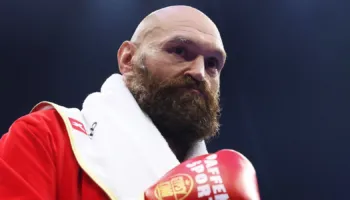 Befason Tyson Fury: Po kthehem në Angli për ta shkatërruar Joshua, por ai dhe stafi i tij duan ta anullojnë duelin
