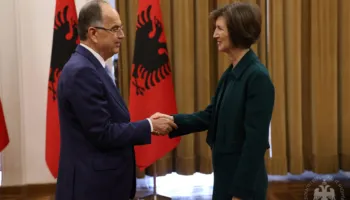 Begaj pret ambasadoren e re të Zvicrës: Forcim i marrëdhënieve dhe rritje e investimeve zvicerane në Shqipëri