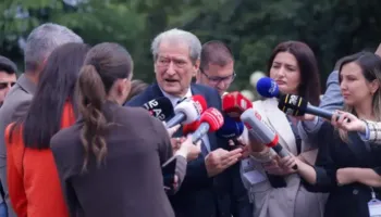 Berisha: Emri i Ulsi Manjës del në dosje, të publikohet! A del si vasal i Lubisë apo jo, duhet ta sqarojë
