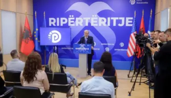 Berisha: I bëj thirrje FBI-së ta arrestojë Vlora Hysenin si kërcënim real për NATO-n
