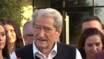 Berisha kthehet nga SHBA, flet për takimin me diasporën: I gjeta më të fortë, u ktheva 35 vite pas