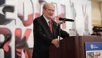 Berisha me shqiptarët në SHBA: E konsideroj vizitën time tek ju, si një dhuratë të vyer