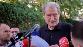 Berisha numëron skandalet e kryeministrit: Në SPAK duhej të futeshe me maskë se kundërmonin dosjet e Ramës