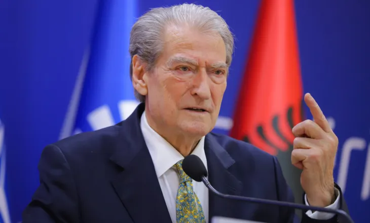 Berisha plas bombën: Agasi dhe Vlora Hyseni takoheshin poshtë shtëpisë time!
