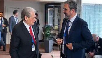 Berisha takon drejtuesit e Kosovës, nga Strasburgu ngre akuza ndaj Ramës