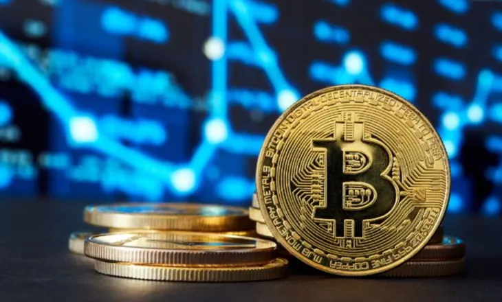 Bitcoin mbi 84 mijë dollarë, pranë nivelit më të lartë në 8 muaj