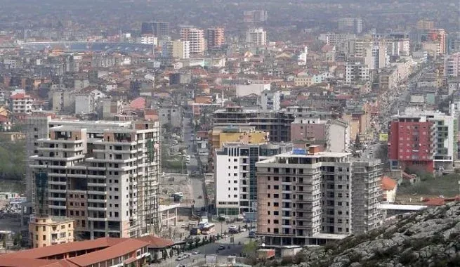 Blerja e banesave, bankat dhanë 50% më shumë kredi në korrik