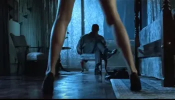 Bosi i drogës në kërkim nga SPAK filmoi në hotelin e tij moderatore, gazetare dhe vajza të showbiz-it në intimitet