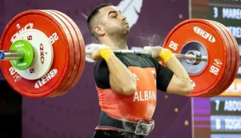 Briken Calja i jashtëzakonshëm, medalje ari në stilin e shkëputjes në peshën 75kg në Lojërat Mesdhetare