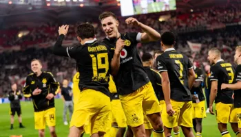 Bundesliga/ Dortmund kalon edhe Stuttgart, verdhezinjtë e Kovac kryesojnë të vetëm renditjen