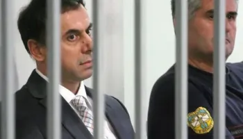 Burgu për jetë! Aldo Bare vijon ‘betejën’, i drejtohet Kushtetueses, kundërshton vendimet e gjykatave