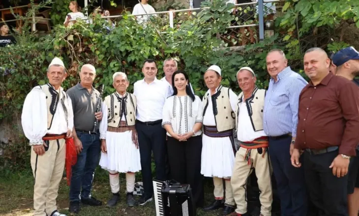 Bysheku i Elbasnit feston, natyra dhe tradita bashkojnë qytetarë e turistë