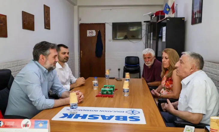 Çeku viziton SBAShK-un me rastin e fillimit të vitit të ri shkollor