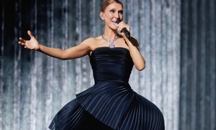 Celine Dion pushton Parisin