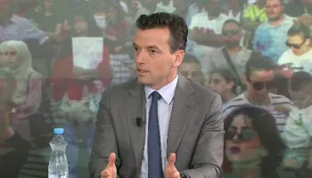 “Censura nuk na ndal”, Agron Shehaj: Rrjetet sociale po shkërmoqin pushtetin e Edi Ramës!