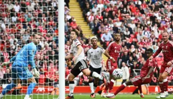 Chelsea dhe Liverpool zhgënjejnë në shtëpi, Aston Villa shumë larg sezonit të kaluar (video)