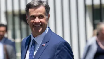 CIA në qendër të negociatave/ Ratcliffe mund të marrë rol kyç në paqen mes Rusisë dhe Ukrainës
