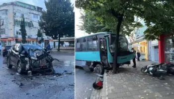 Dalin pamjet e frikshme nga kamerat e sigurisë/ Makina përplas urbanin dhe e nxjerr nga korsia në Tiranë